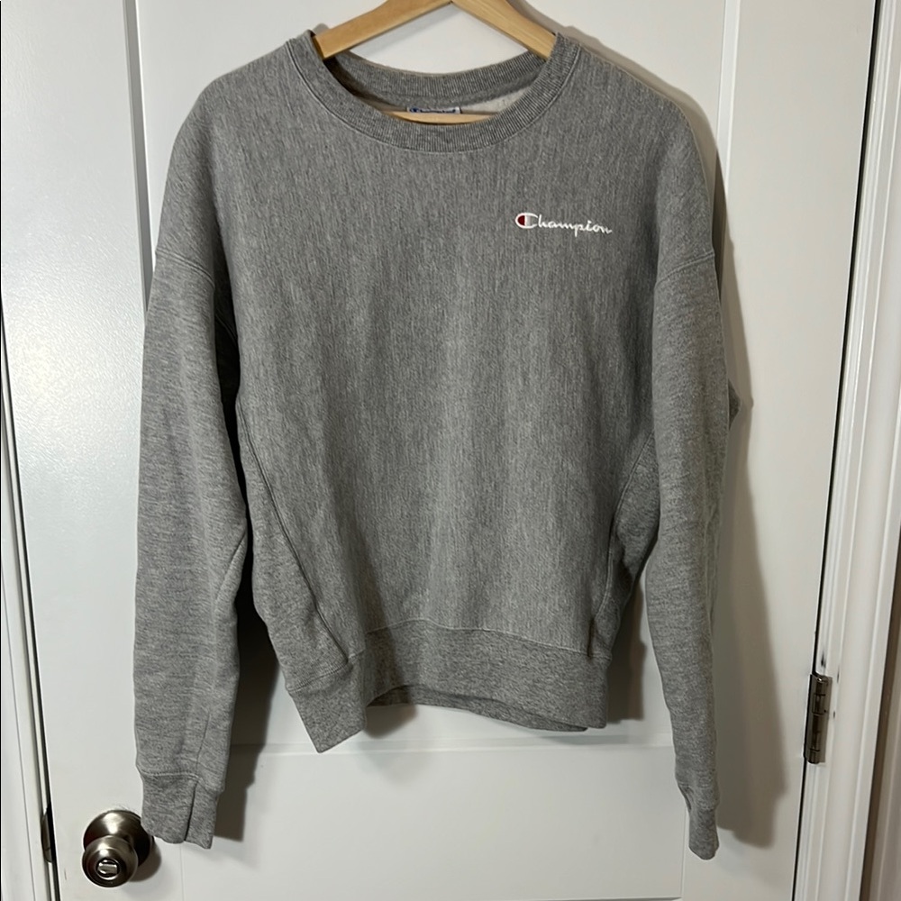 Champion Women's Heather Gray Crew Neck Sweater